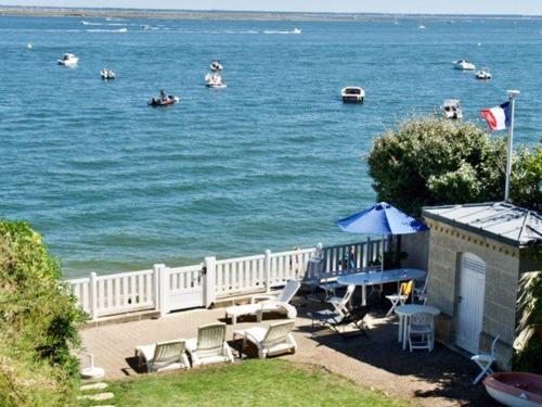 Superbe Villa Arcachon Face Mer - 11 Pièces, 15 Pers, Jardin, Accès Direct Plage