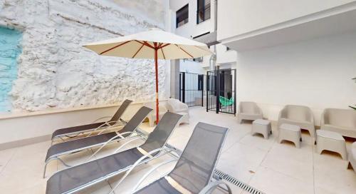 Apartamentos Bretón 17 Suite con terraza