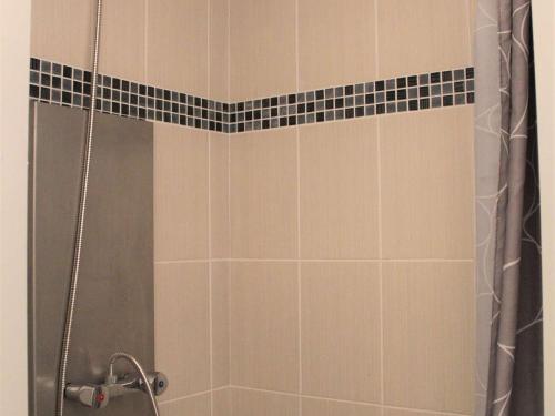 Koupelna v ubytování Studio cosy pour 2 à Vars Les Claux, proche des pistes et commerces - FR-1-330B-119