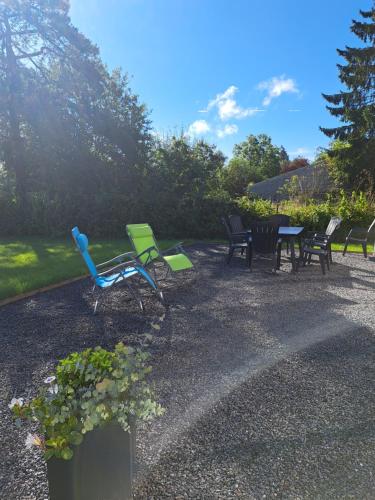 Un jardín fuera de Le Refuge de Toine Gîte rural 3 épis