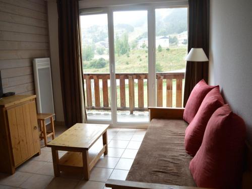 Appartement T3 au pied des pistes avec balcon et parking couvert - 2 chambres, 6 couchages - FR-1-593-56
