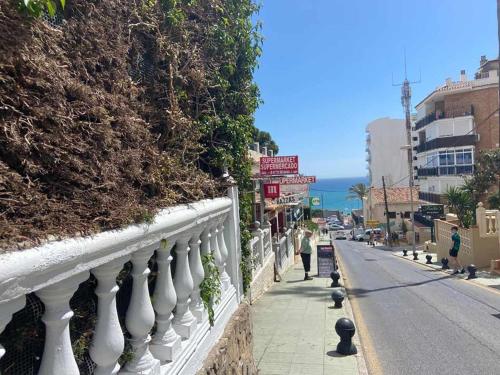 Amplio y tranquilo, 2 terrazas con vistas, piscina y parking gratis