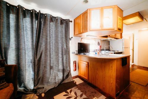 Kuchyň nebo kuchyňský kout v ubytování La Junta Colorado Cabins