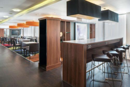 Hampton by Hilton Birmingham Broad Street Image