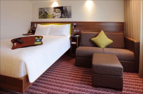 Hampton by Hilton Birmingham Broad Street Image