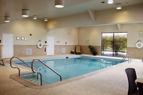 La alberca dentro o cerca de Hampton Inn Gettysburg