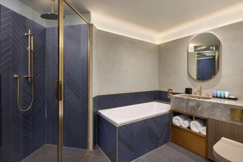 Canopy by Hilton London City Image