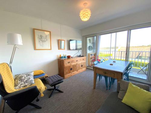 Appartement avec Wifi, loggia et parking à Trégastel - FR-1-368-389