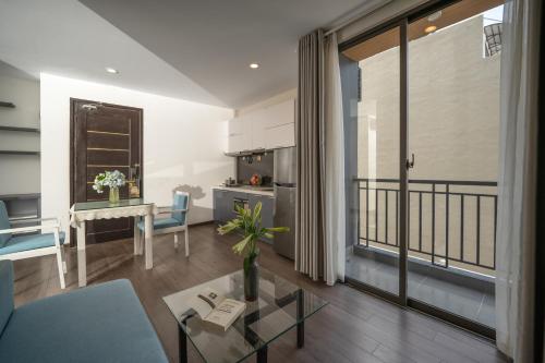 Η κουζίνα ή μικρή κουζίνα στο Hanami Suite and Apartment