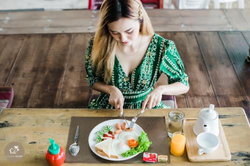 Eten bij of ergens in de buurt van het resort

