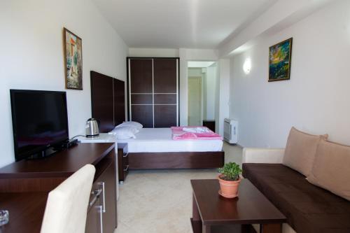 Foto da galeria de Apartments Art em Ulcinj