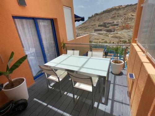 Balkón nebo terasa v ubytování Apartamento con diseño moderno y piscina Taurito