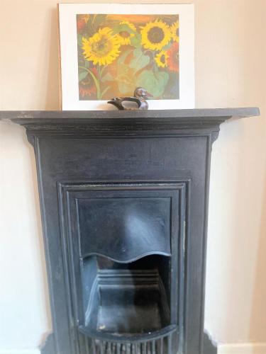 Colourful vintage-styled home in lovely Southville photo 11