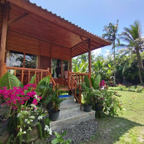 Taman di luar Villa Uma Ayu Sidemen