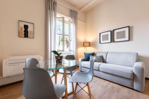 Svetainės erdvė apgyvendinimo įstaigoje Apartments Florence Alfani Suite