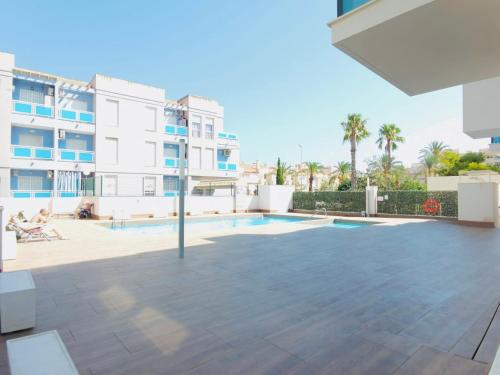 Bazén v ubytovaní Luxury Apartment Torrevieja alebo v jeho blízkosti