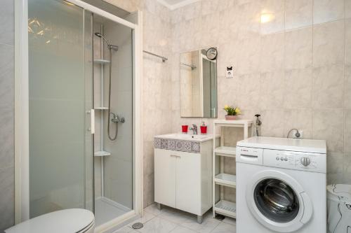 Cozy 1-bedroom Apt - Historic location by Lisbeyond