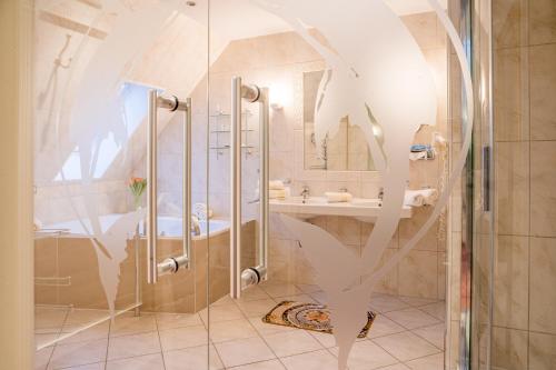 Koupelna v ubytování Hotel Augusta Am Kurfürstendamm