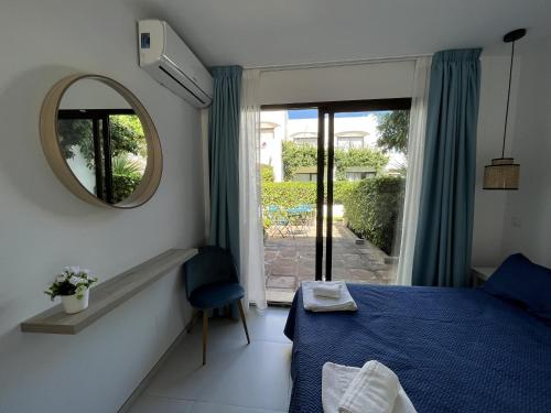 Postel nebo postele na pokoji v ubytování Estepona - Playa - Estudio con terrazas cerca del mar Pa6
