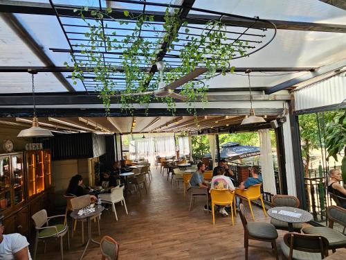 Restoran atau tempat makan lain di Green Apartments Prishtina