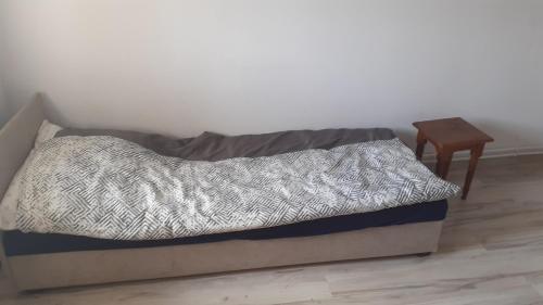 Postel nebo postele na pokoji v ubytování Tanie noclegi w Bedlnie k. Kutna