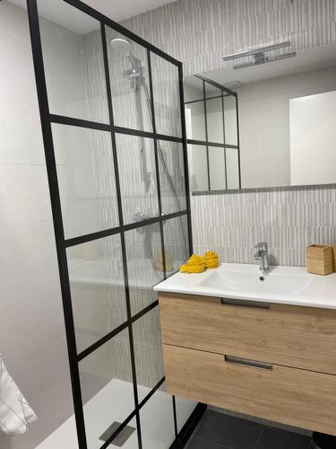 Ένα μπάνιο στο 2loft moderno acogedor centrico y silencioso