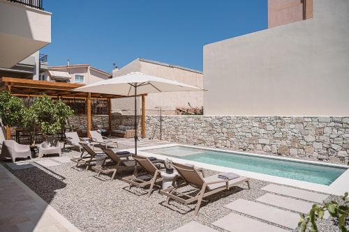 City Moments Villa - "Heated" Pools - Holiways Collection