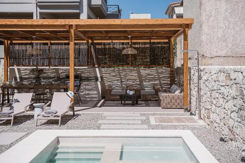 City Moments Villa - "Heated" Pools - Holiways Collection