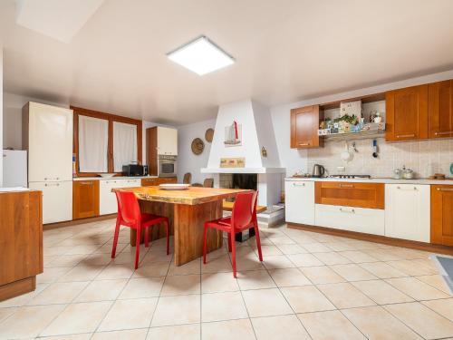 Η κουζίνα ή μικρή κουζίνα στο Sant'Anastasia Home Quartu Sant'Elena