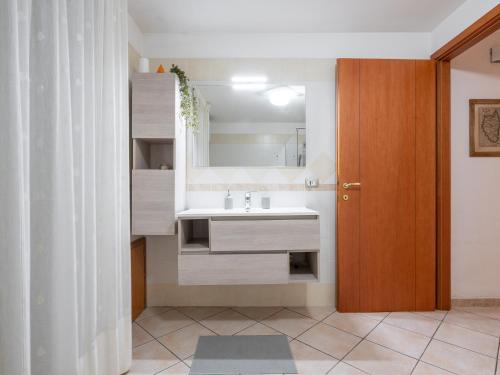 Ένα μπάνιο στο Sant'Anastasia Home Quartu Sant'Elena
