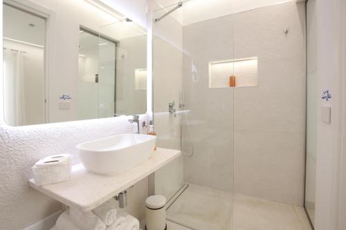 Un baño de Sardvs B&Beach