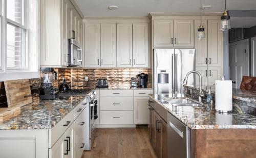 Dapur atau dapur kecil di The Penthouse on Park - 501