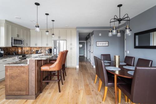 Dapur atau dapur kecil di The Penthouse on Park - 501