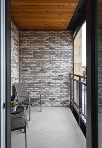 Balkoni atau teres di The Penthouse on Park - 501