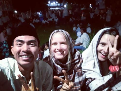 a group of people making the peace sign with their hands at BTN Mahkota Pemenang 13 Tamarin 3A in Pawenang