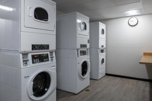 TownePlace Suites by Marriott Orlando Airport photo 21
