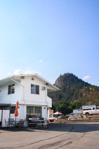 Granby River Inn & Suites – Photos 4
