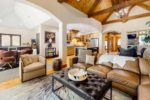 Galeriebild der Unterkunft Gorge View Chalet in Bend