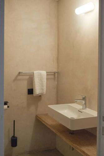 Photo de la galerie de l'établissement La Ferme de Brouage - Gite #4, à La-Gripperie-Saint-Symphorien