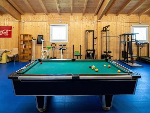 a billiard room with a pool table at CASA55 Olmo in campagna al piano terra in Mirandola