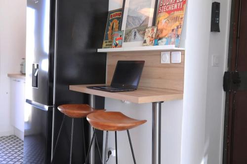 Televisyen dan/atau pusat hiburan di T3 Lyon 8 parc parilly-Eurexpo -9min en voiture