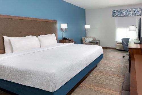 Hampton Inn Charlotte Uptown Image
