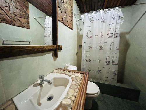 Koupelna v ubytování Villa La Montaña