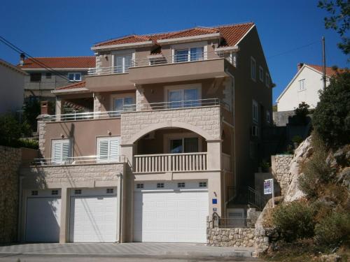 Apartments Toni