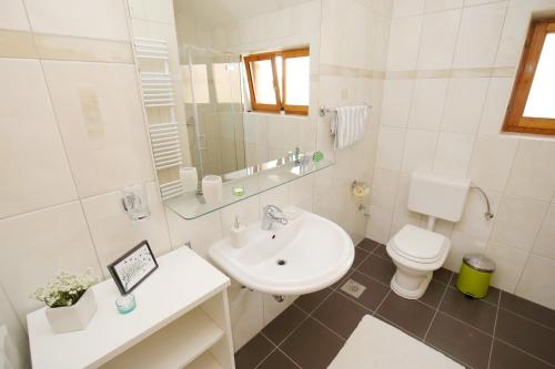 Bany a Villa Zubčić