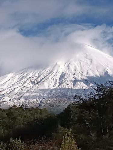 ゲストハウスから撮影された、または一般的な山の景色