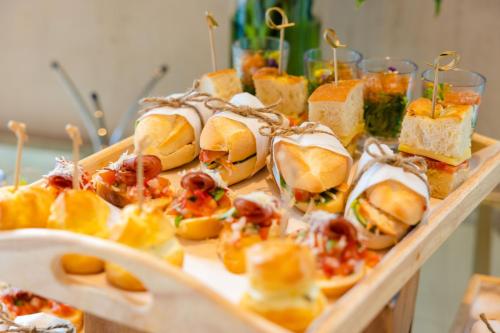 Đồ ăn tại/gần resort