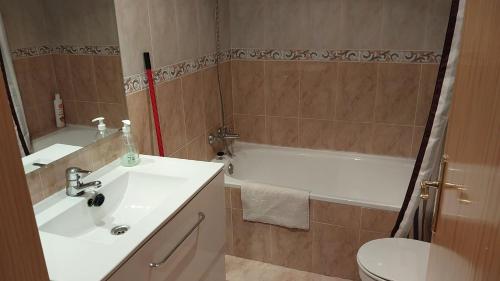 Koupelna v ubytování Apartamento en Villanua La Espata