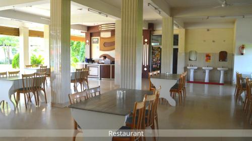 Φωτογραφία από το άλμπουμ του Bishal palace Hotel σε Patkapāra