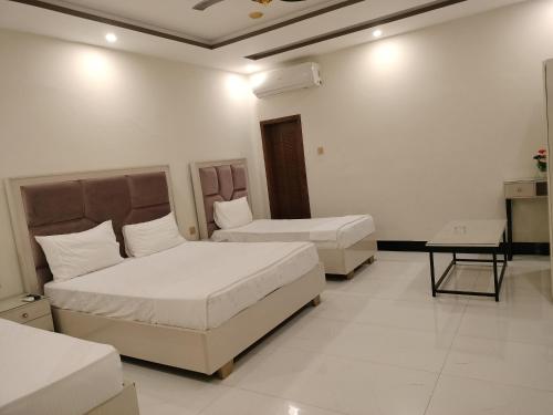Gallery image of Dove Inn Hotel in Lahore